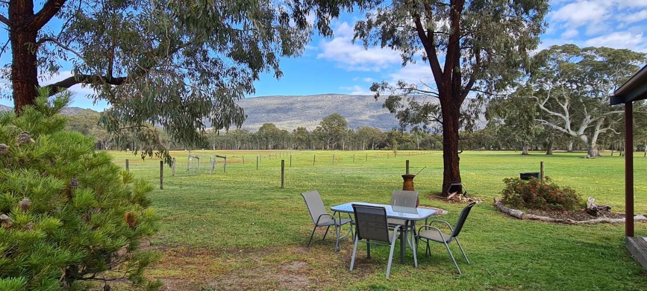 Halls Haven Holiday Units Halls Gap Exterior foto